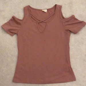 Pink shirt with cut out sleeves